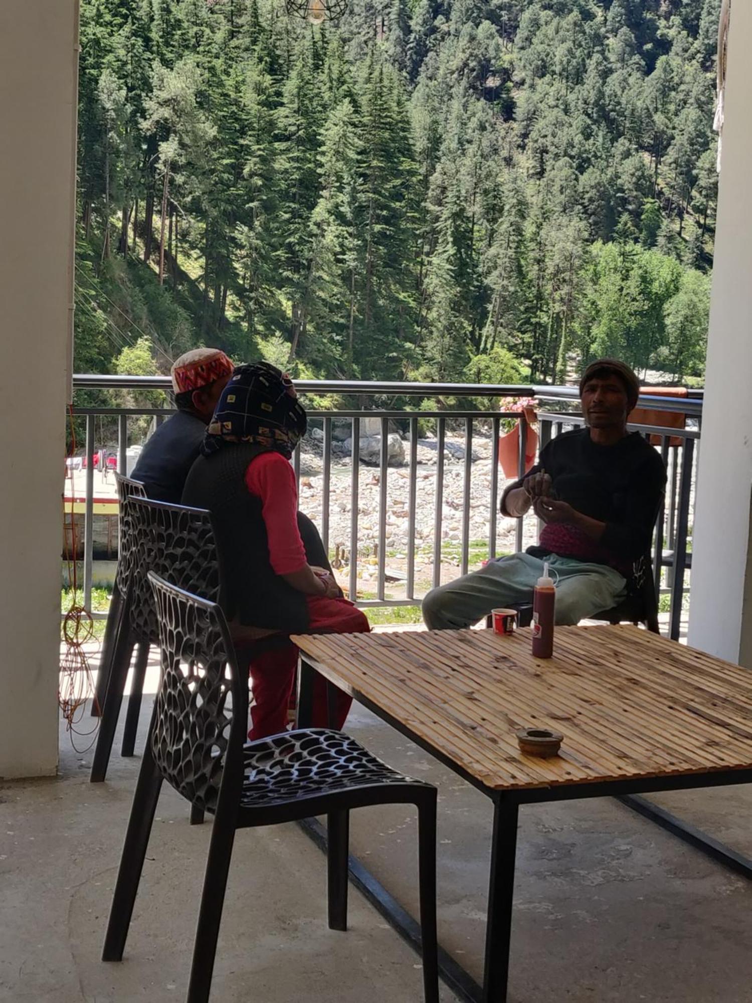 Himtrek Stays, Kasol Dış mekan fotoğraf